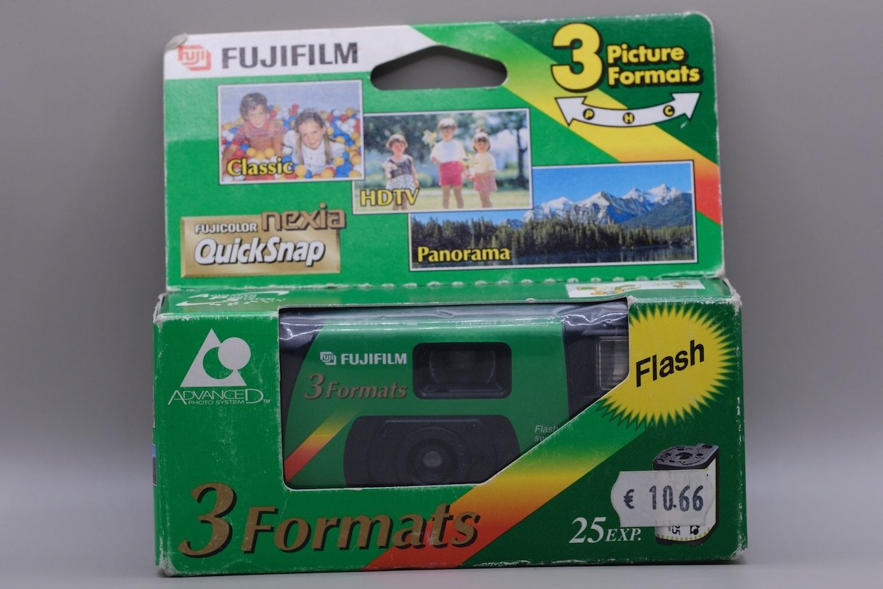 Fujifilm QuickSnap Nexia : Un Voyage Nostalgique en Format APS !